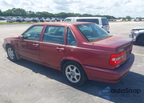 1998 Volvo S70 Gtas/Gtms z USA, uszkodzony, nr VIN YV1LS5548W1437452